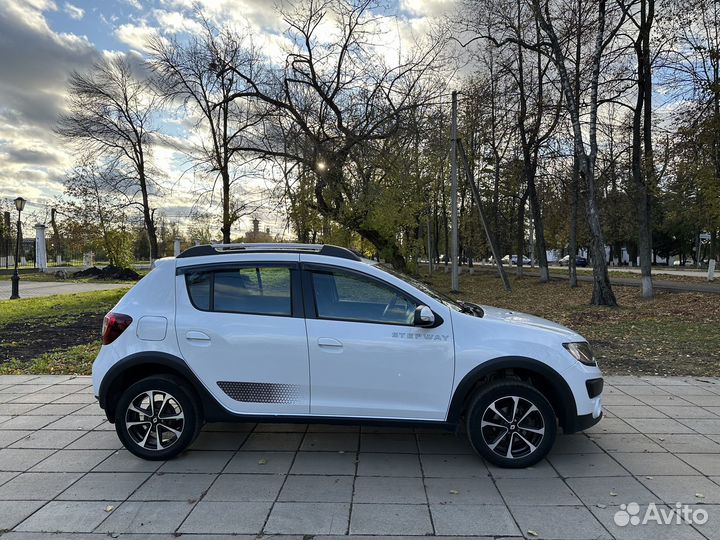 Renault Sandero Stepway 1.6 AT, 2017, 72 609 км