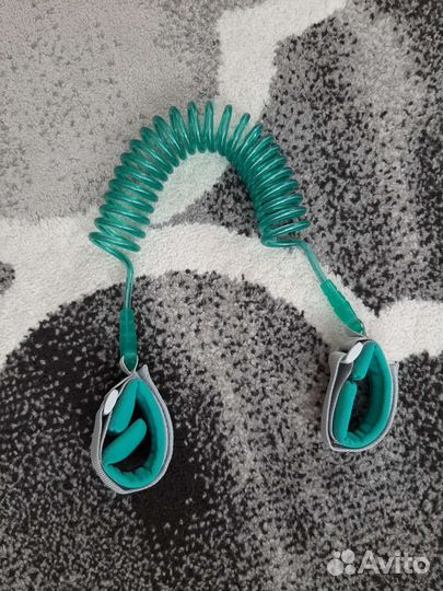 Ванночка,мобиль,горшок,вожжи,круг и стул для купан