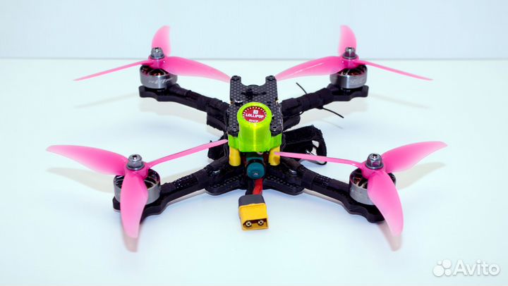 Гоночный квадрокоптер