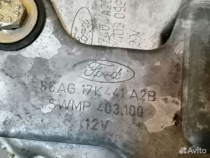 Моторчик стеклоочистителя задний Ford Escort 1989