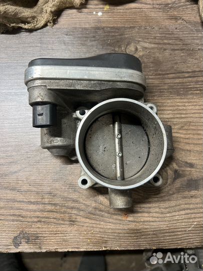 Дросельная заслонка 022133062 AD