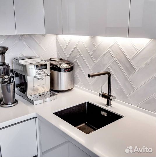 Красивый кухонный гарнитур