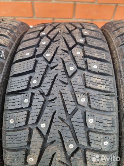 Ikon Tyres Nordman 7 215/50 R17 95T
