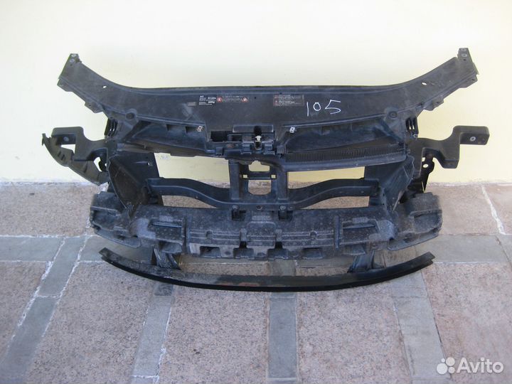 Панель передняя в сборе телевизор VW Passat B6