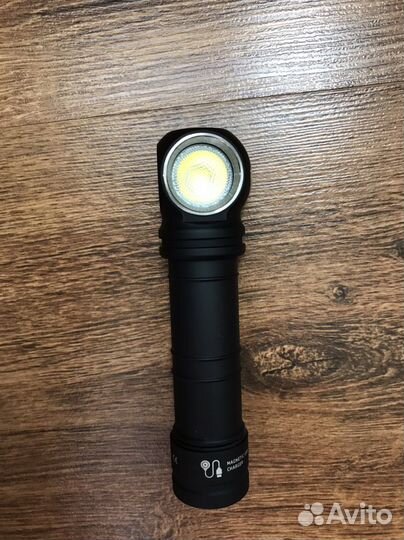 Налобный фонарик armytek wizard C2 PRO MAX