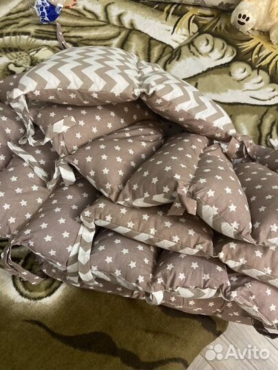 Бортики в кроватку новые