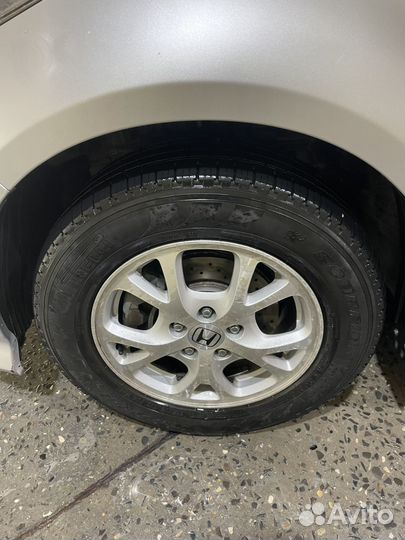 Honda elysion RR1 колеса 16 радиус 215/65 R16