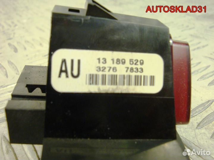 Кнопка аварийной сигнализации Opel Corsa D