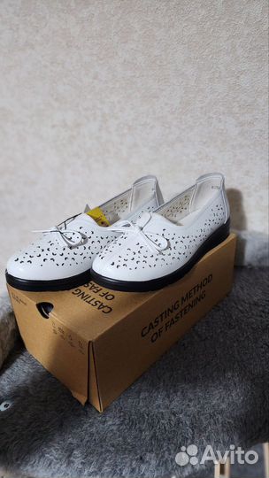 Туфли кожаные женские Baden