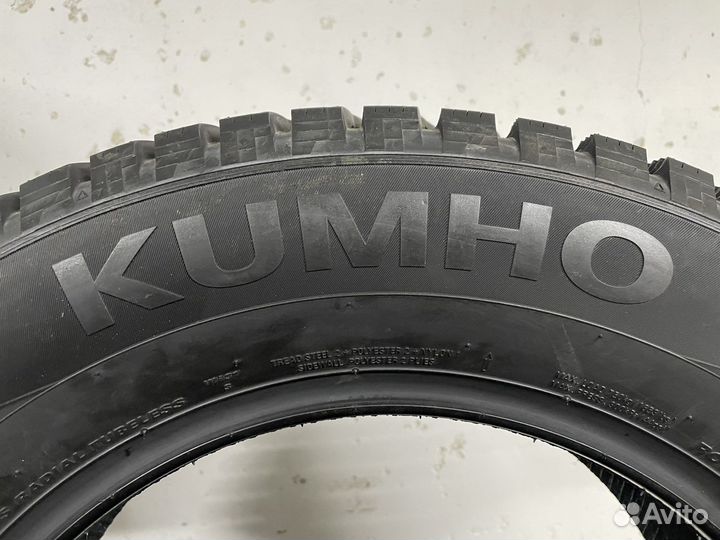 Kumho WinterCraft Ice WI31 215/65 R16 98T
