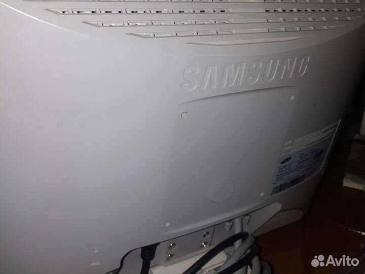 Монитор Samsung 172v s