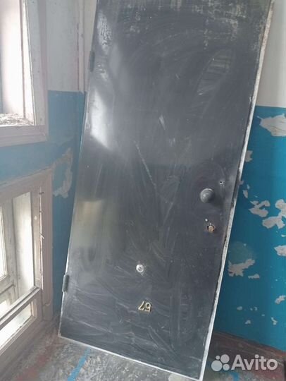 Дверь входная металлическая