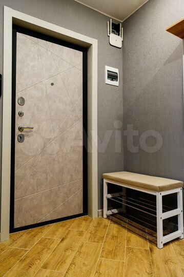 2-к. квартира, 54 м², 1/5 эт.