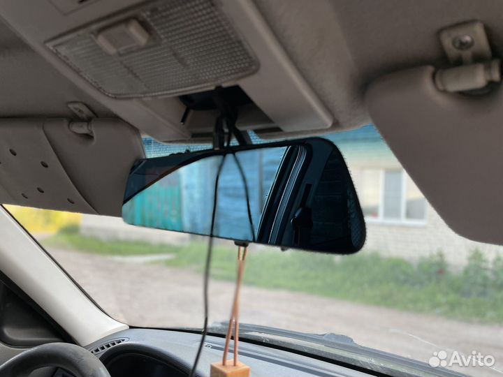 Зеркало с видеорегистратором