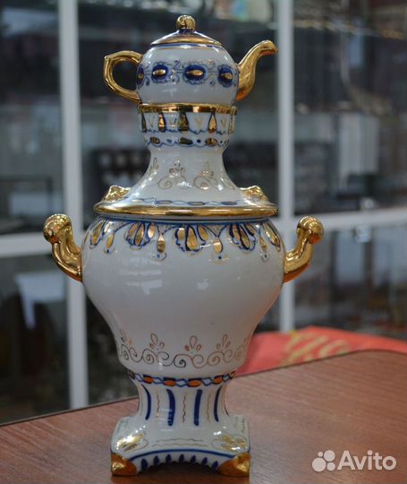 Фарфоровый сувенирный самовар. гжель (5)