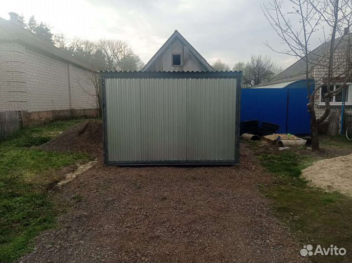 Гараж металлический хозблок пенал