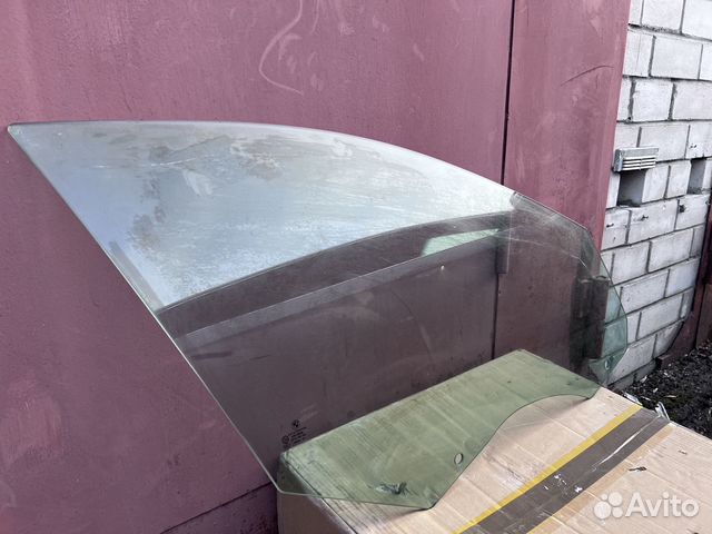 Боковое стекло правой передней двери бмв BMW 5 f10