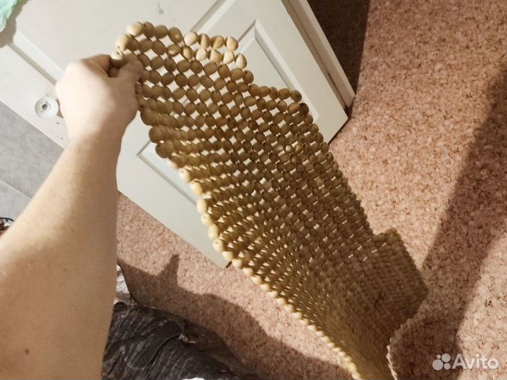 Массажная накидка на сиденье автомобиля