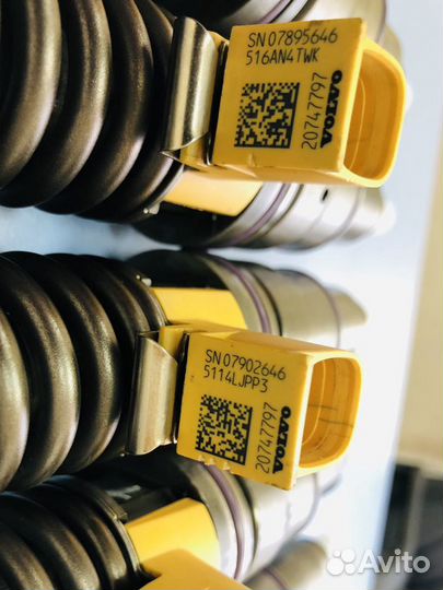 Насос-форсунки Volvo 20747797