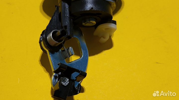 Замок крышки багажника Logan 2009-2015