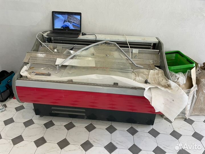 Холодильник витринный бу