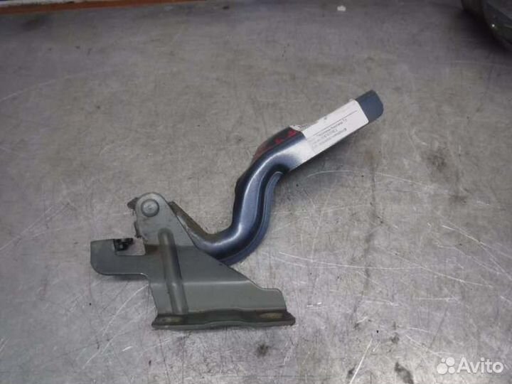 Петля капота правая Nissan Almera G15 K4M 2014