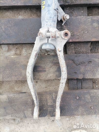 Стойка передняя левая Mazda 6GG 2.0