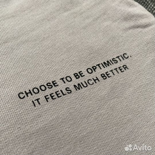 Женский спортивный костюм