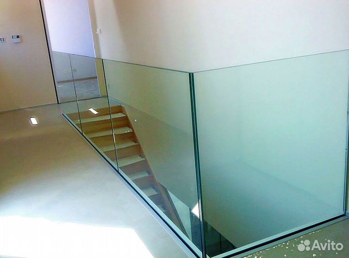 Стеклянные перила для лестниц