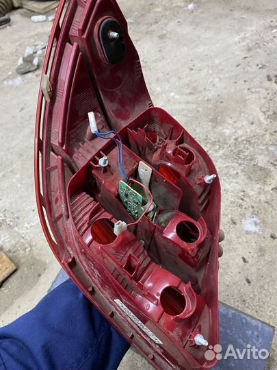 Задний фонарь мерседес c-klasse