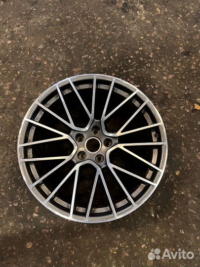 Диск Porsche Cayenne 3 R22