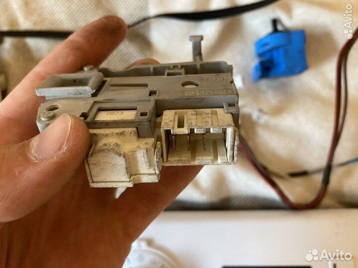 Запчасти на стиральную машину Hotpoint Ariston