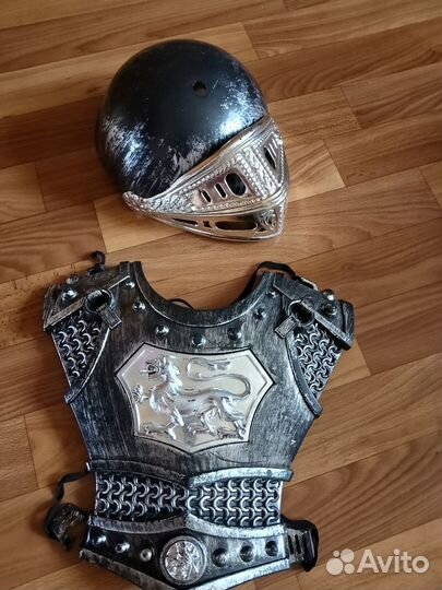 Доспехи рыцаря