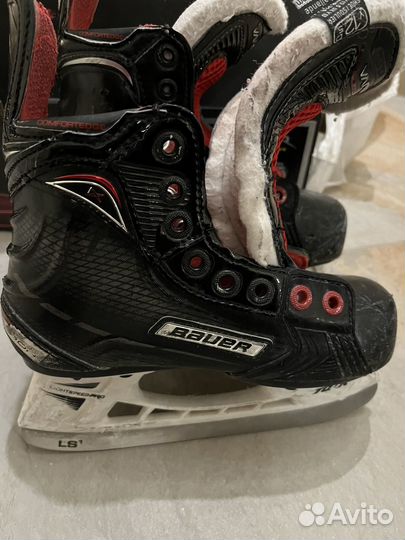 Продаю хоккейные коньки bauer 31,5