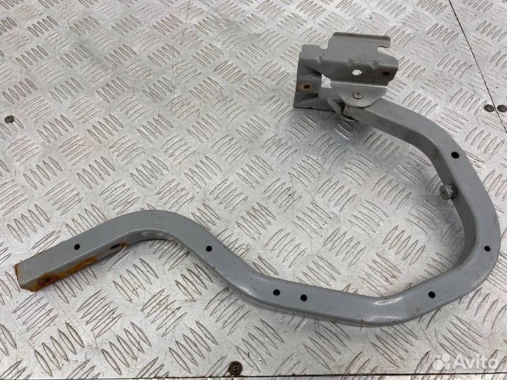 Б/У петля крышки багажника задний правый Nissan