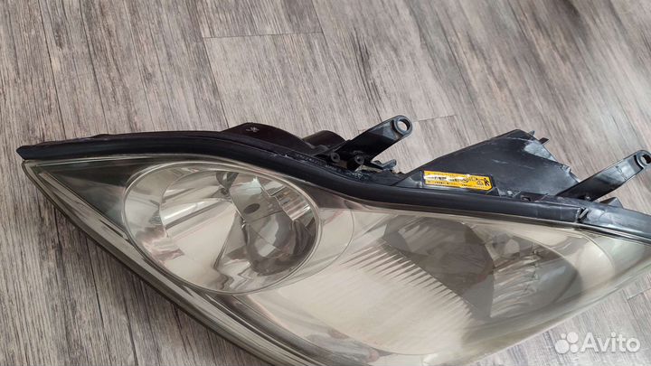 Фара toyota ipsum