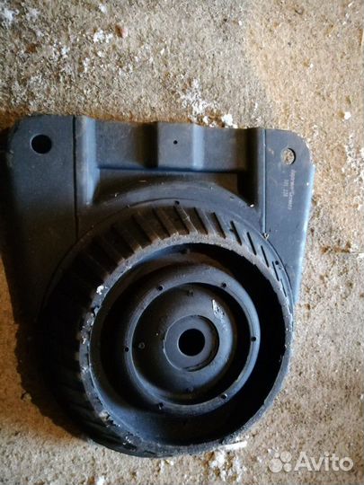 301 228 755 Опора амортизатора заднего mondeo