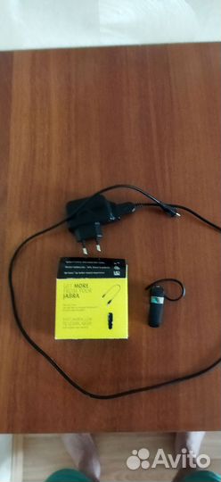Bluetooth гарнитуры 3шт. разные и др