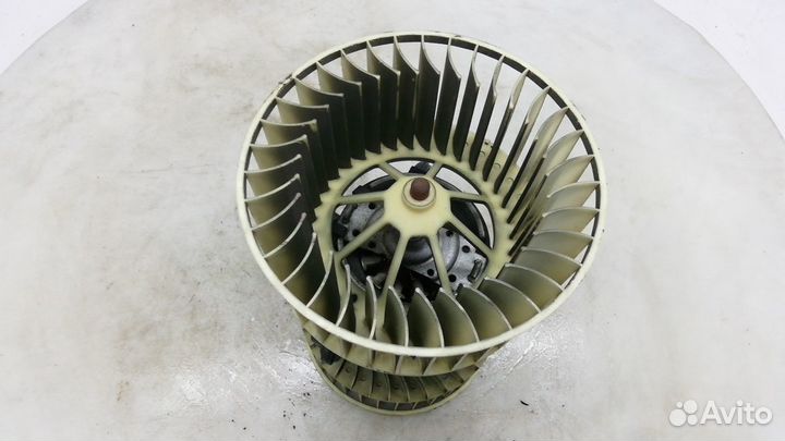 Моторчик печки на BMW 5 E39