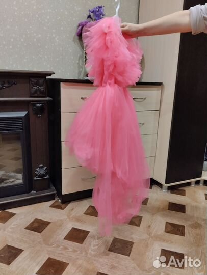 Платье праздничное