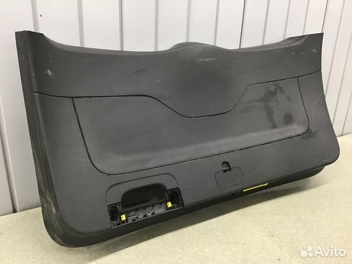 Обшивка двери багажника Geely Atlas 2017