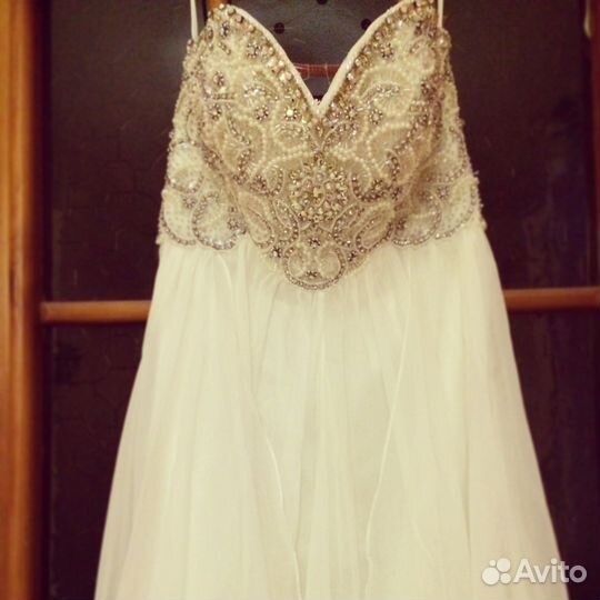 Вечернее платье