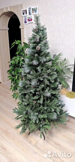 Елка новогодняя