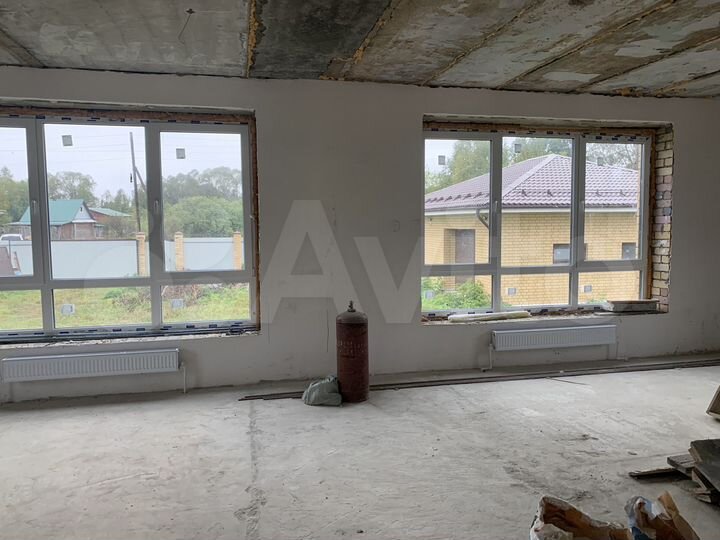 Коттедж 280 м² на участке 40 сот.