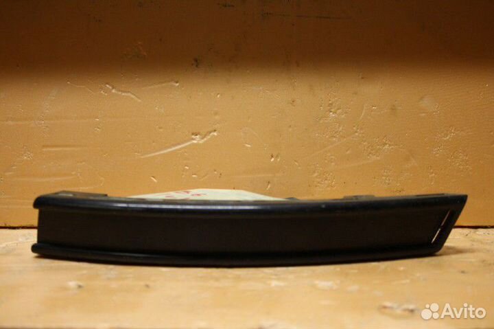 Указатель поворота левый Volkswagen passat B6 2005