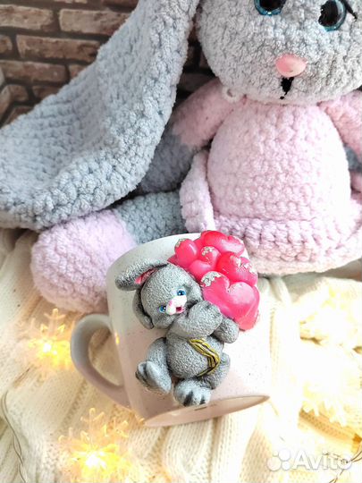 Кружка с зайцем из полимерной глины