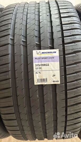 Michelin Pilot Sport 4 275/40 R22 и 315/35 R22 111Y