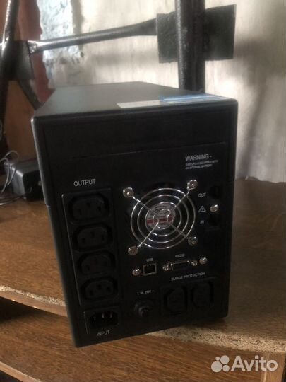 Ippon smart power pro 2000