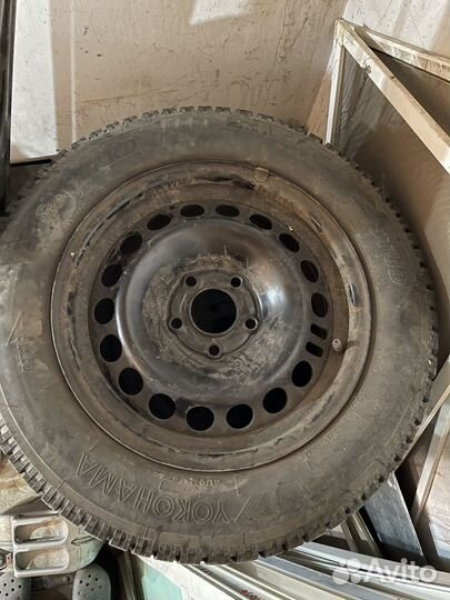 Yokohama Ice Guard Stud IG55 195/65 R15