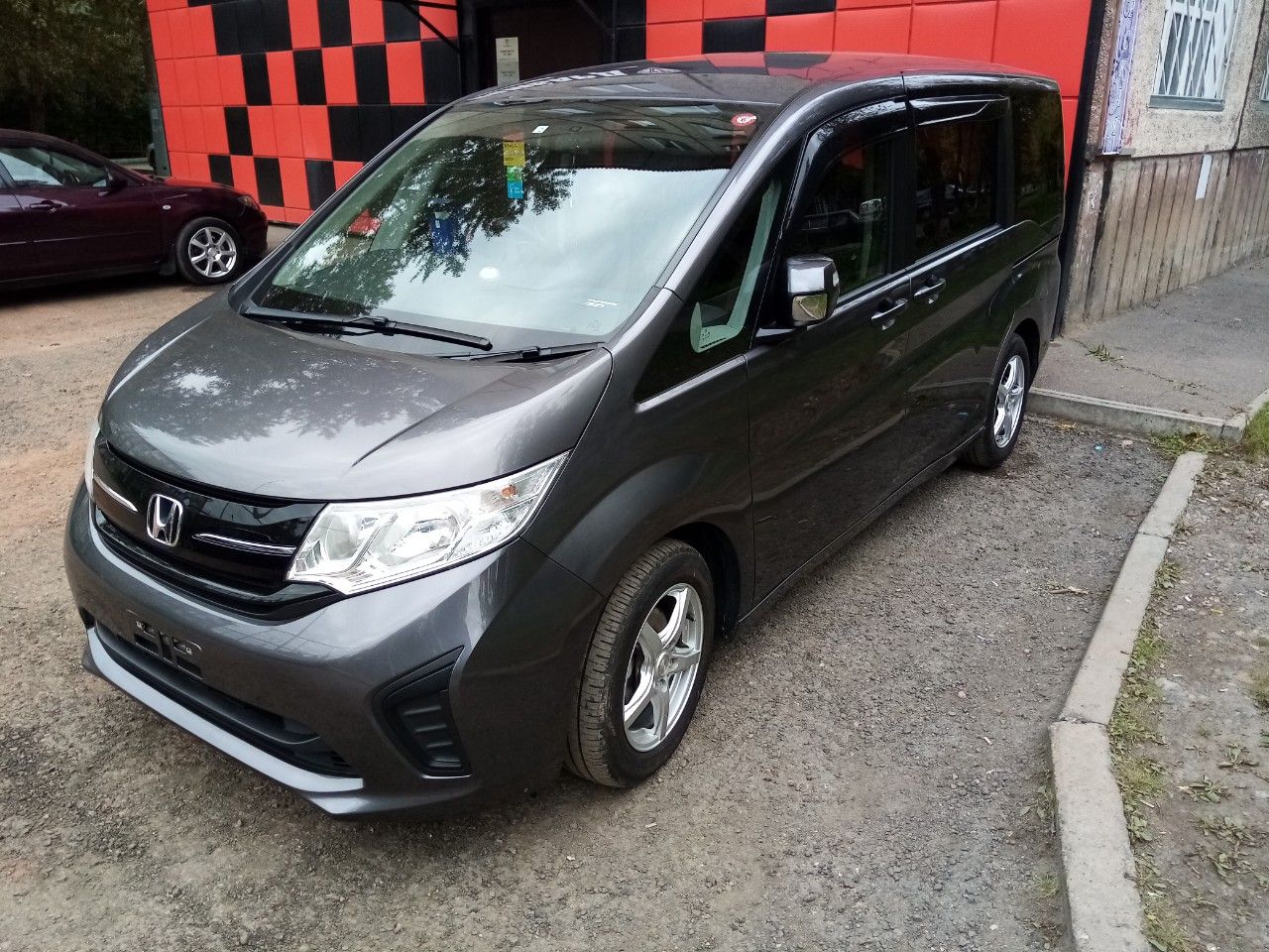 Honda Stepwgn: фото владельца